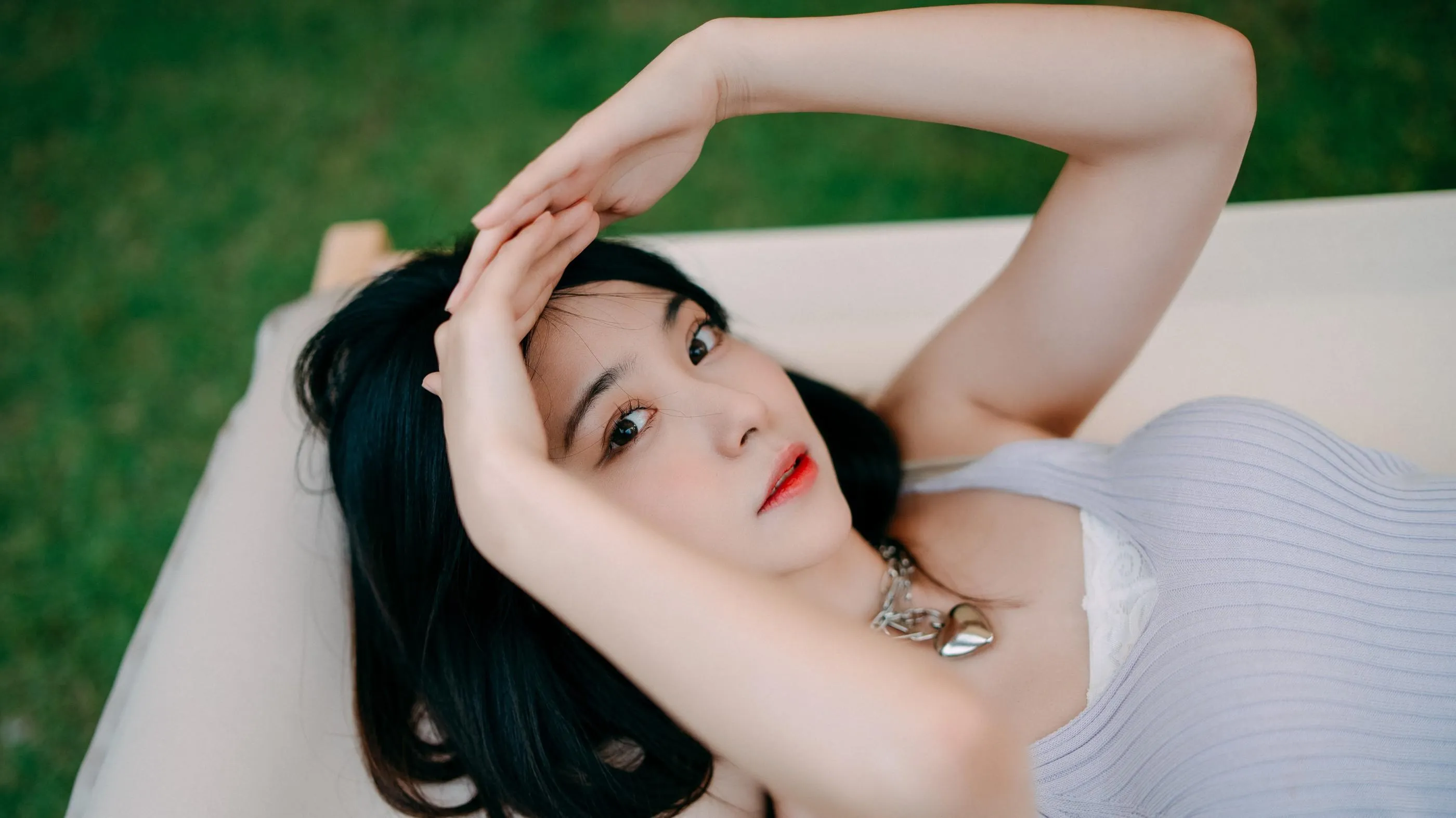 [YITUYU艺图语]2022.08.09 夏天的白加黑 小可爱 [48P]插图6